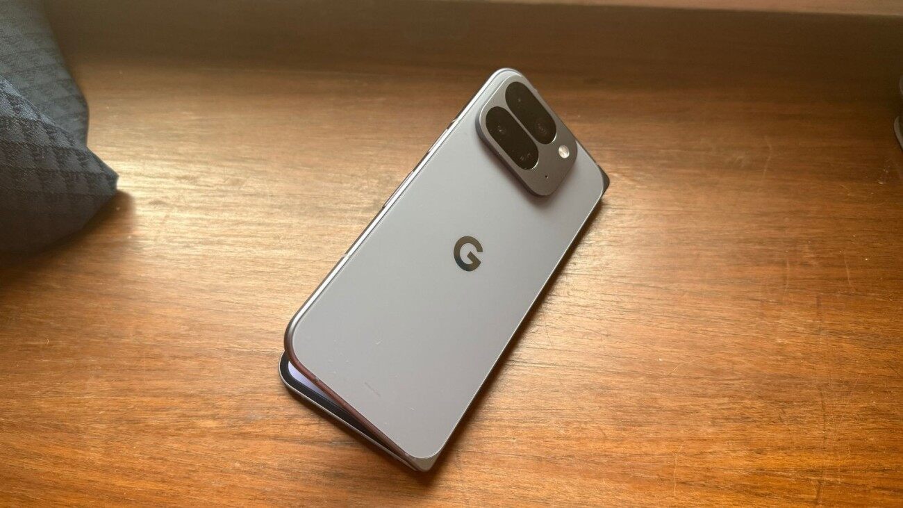 Google Pixel 11 Pro Fold Leaks In New Renders, With a Colour Nobody Can Agree On