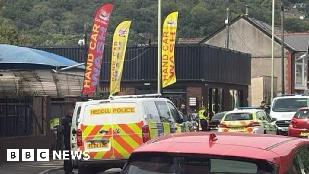 Five arrests at Taff's Well car wash after 'brawl with weapons'