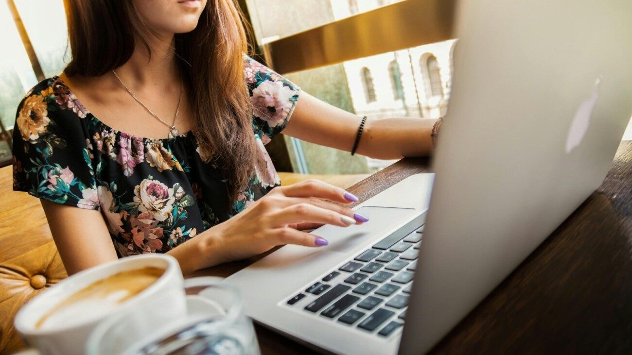 How To Make Your Laptop's Battery Last Longer With These Settings