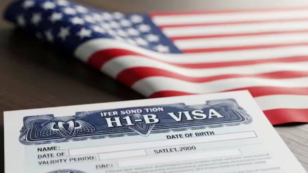 H-1B Workers May Lose 60-Day Lifeline Under New US Immigration Plan: What It Means For Indians?