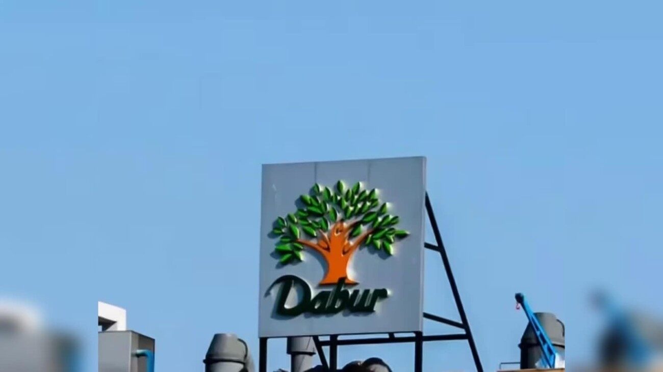Delhi High Court Stays FSSAI Order Against Dabur's '100% Pure' Label