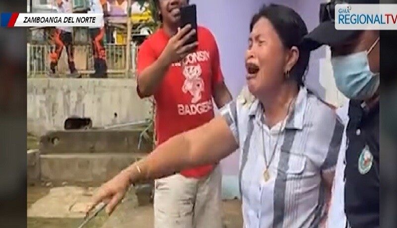 Babaeng kasali sa rescue drill na 'wagas' maka-acting, kinabiliban ng netizens; may malalim palang 'hugot'