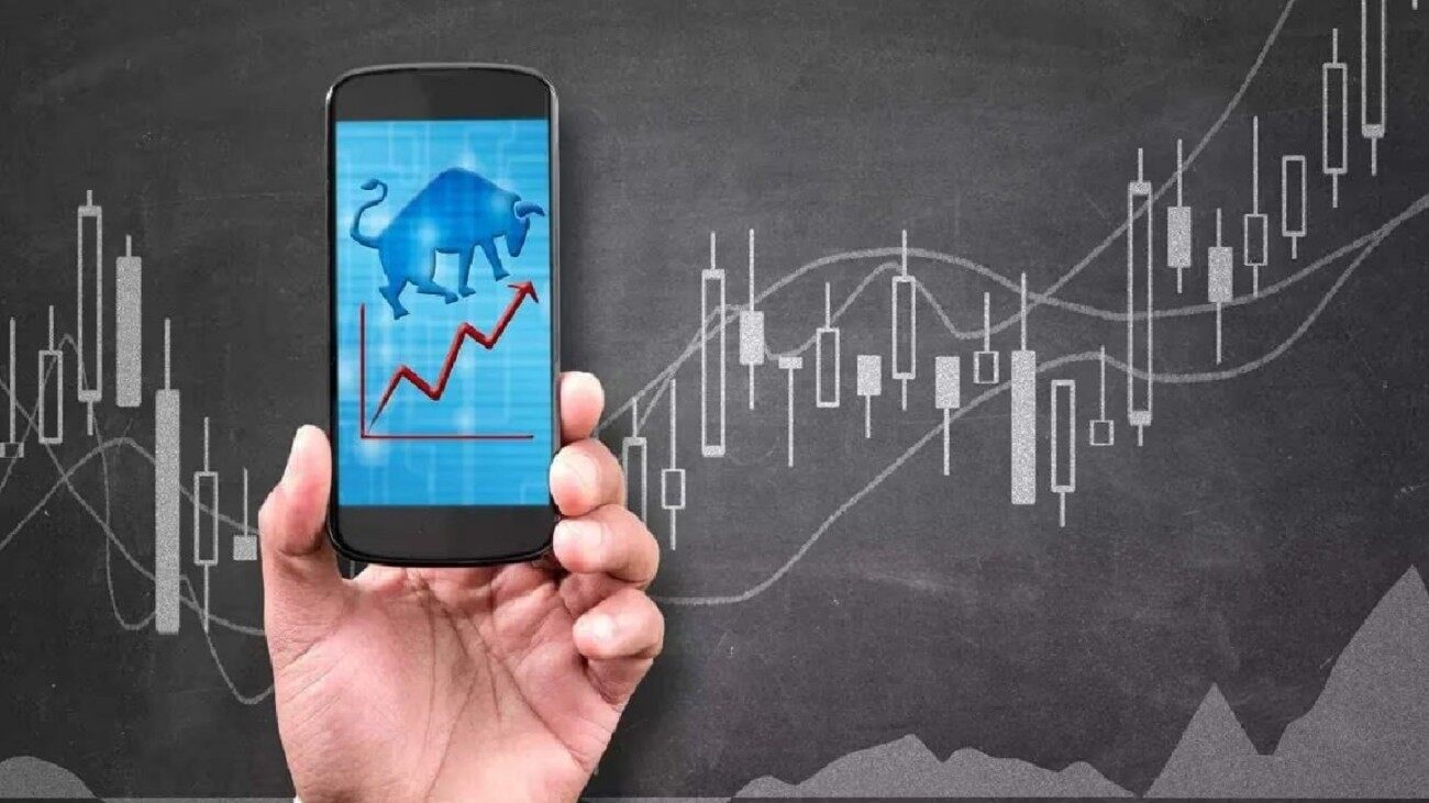Stock Market Today: Sensex Ends 43 Points Higher, Nifty Above 24,550; Midcaps Outperform
