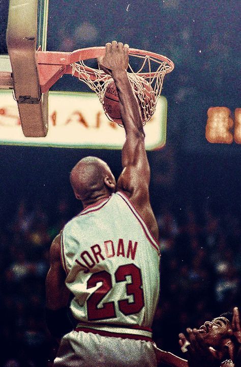 Michael Jordan Dunking In Game